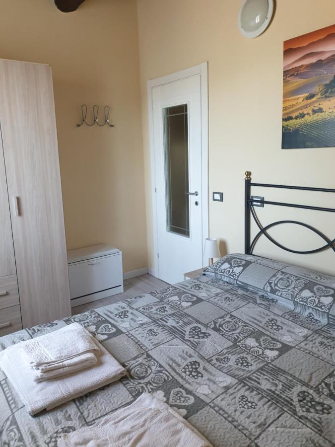 Casa Vacanze L'Oliveta Siena Esterno foto