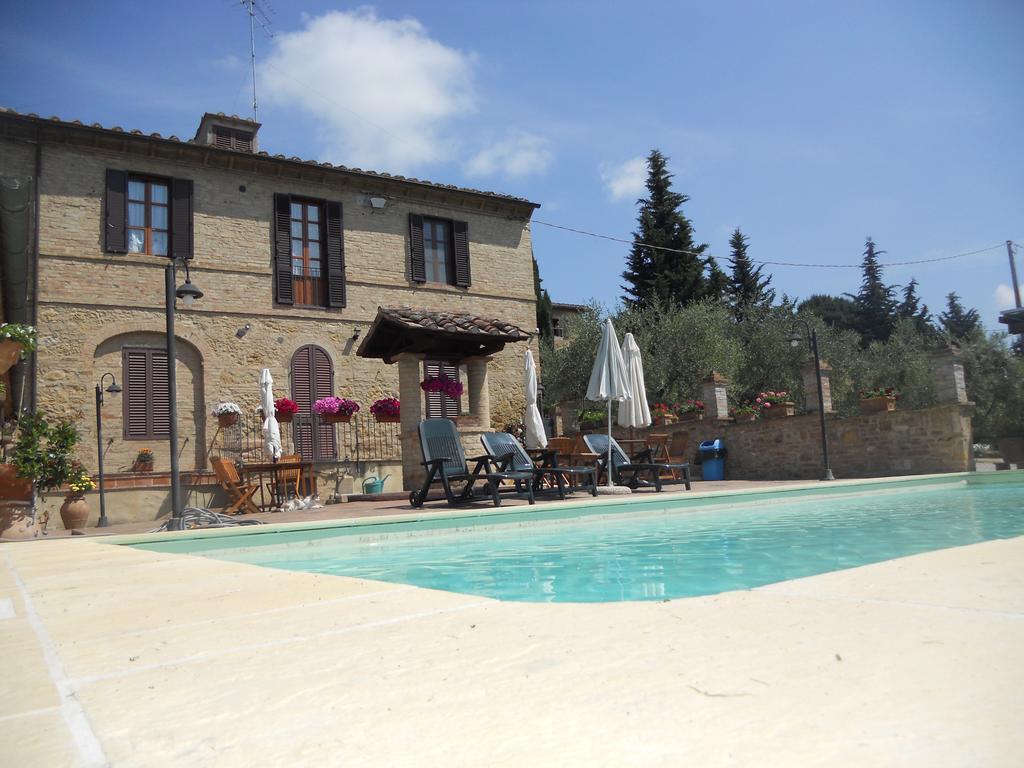Casa Vacanze L'Oliveta Siena Esterno foto