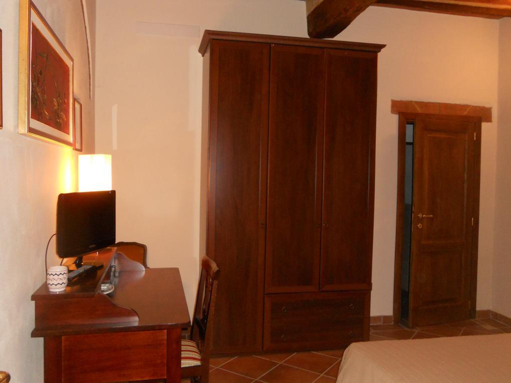 Casa Vacanze L'Oliveta Siena Esterno foto