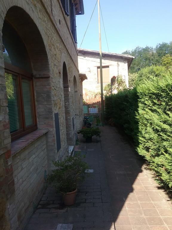 Casa Vacanze L'Oliveta Siena Esterno foto