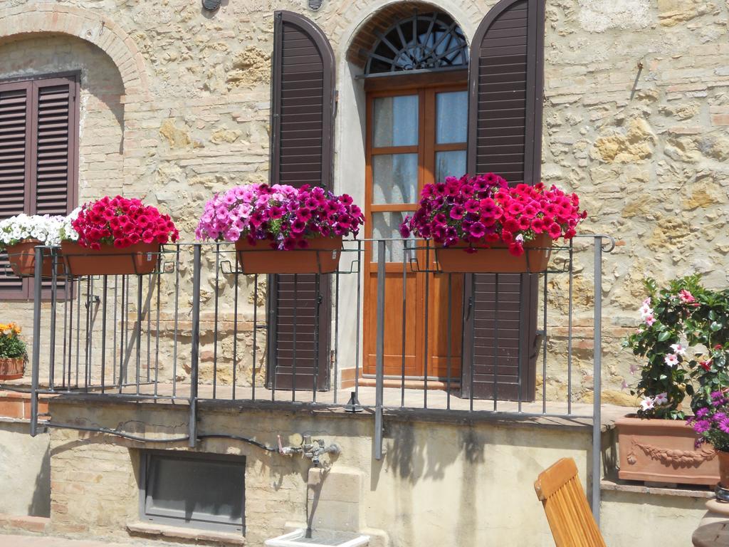 Casa Vacanze L'Oliveta Siena Esterno foto