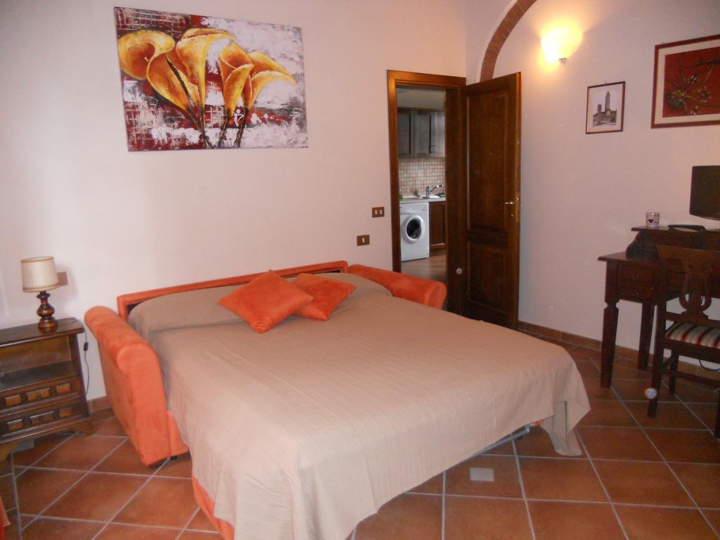 Casa Vacanze L'Oliveta Siena Esterno foto