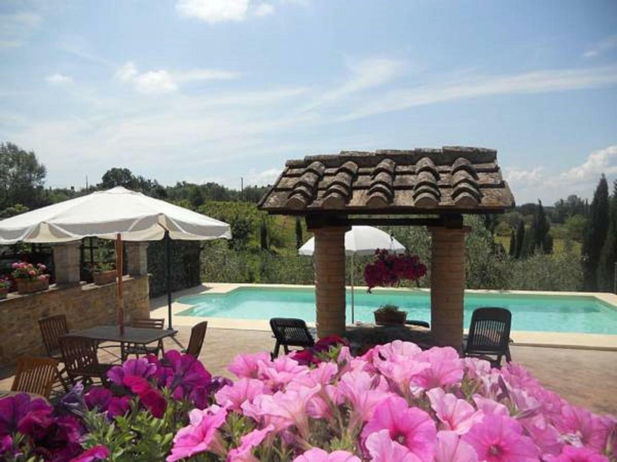Casa Vacanze L'Oliveta Siena Esterno foto