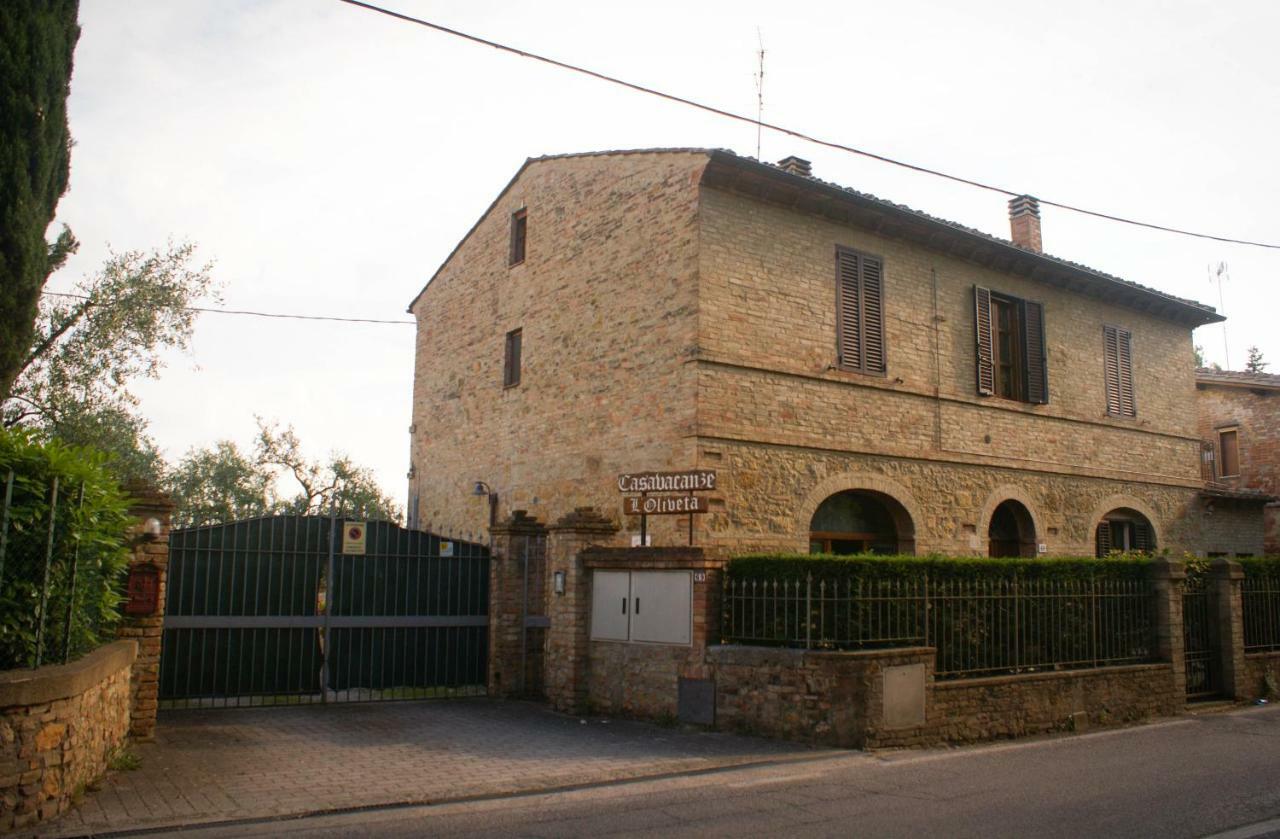 Casa Vacanze L'Oliveta Siena Esterno foto