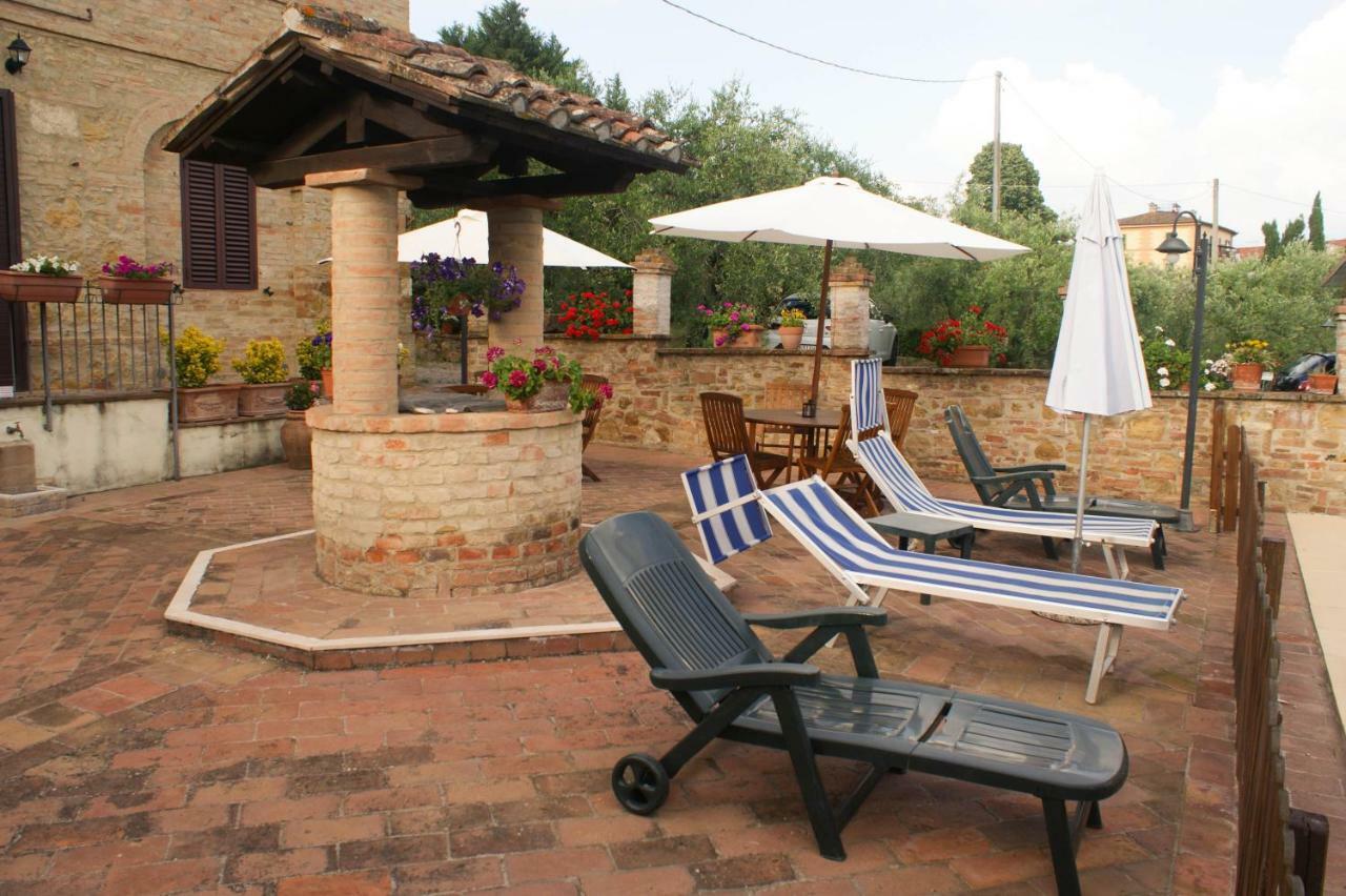 Casa Vacanze L'Oliveta Siena Esterno foto